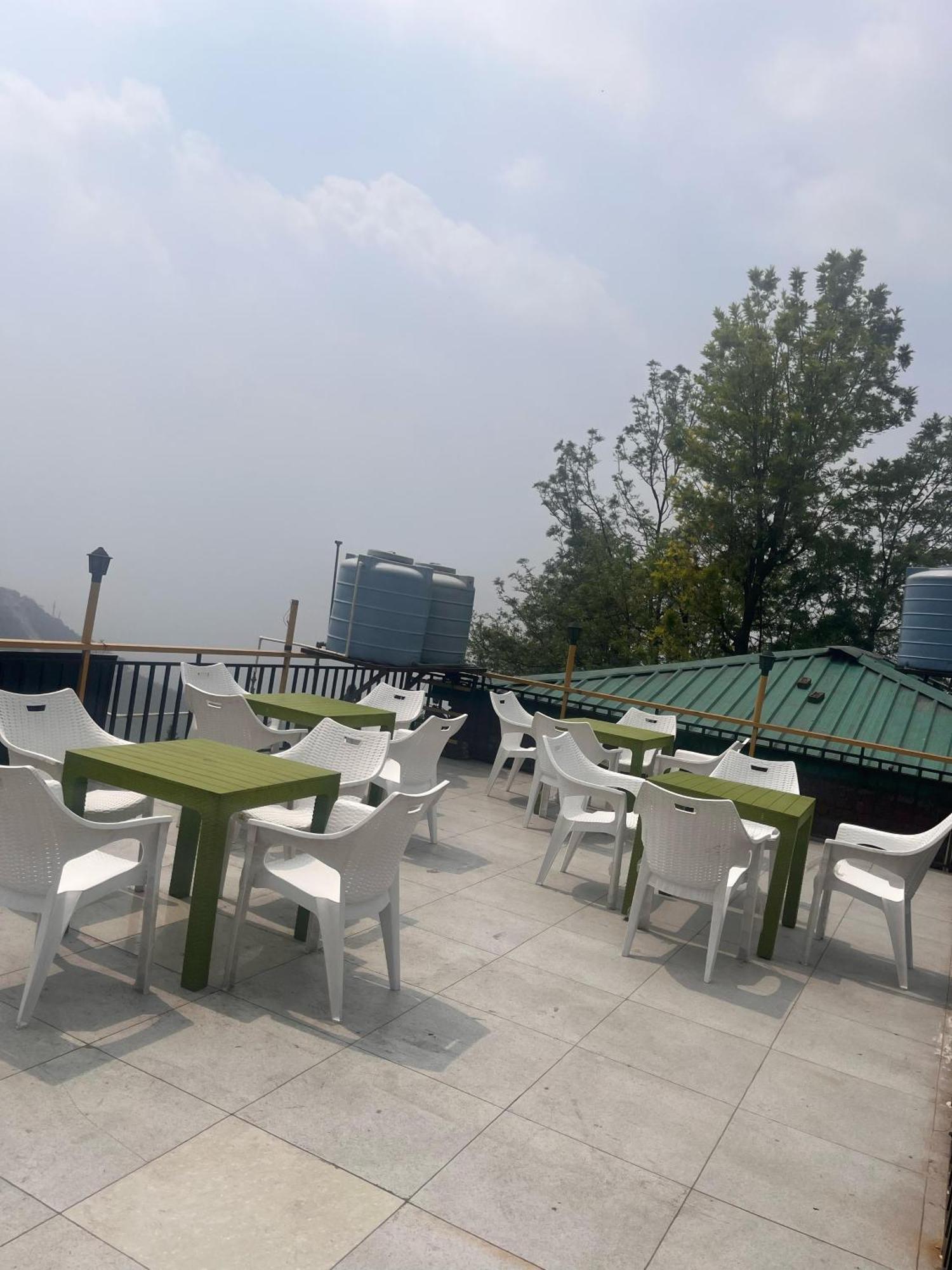 Royal Hill Inn Mussoorie Exteriér fotografie