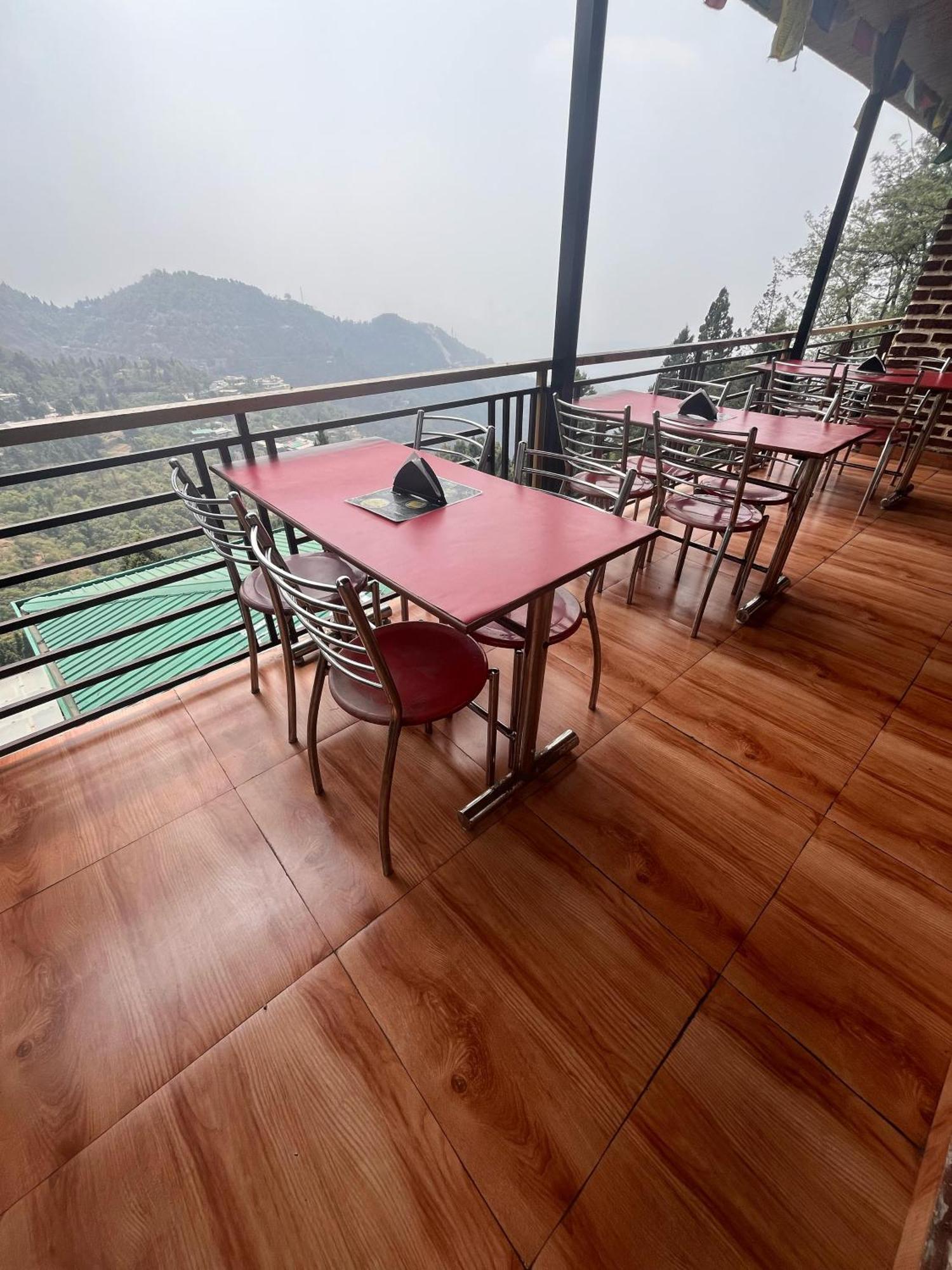 Royal Hill Inn Mussoorie Exteriér fotografie